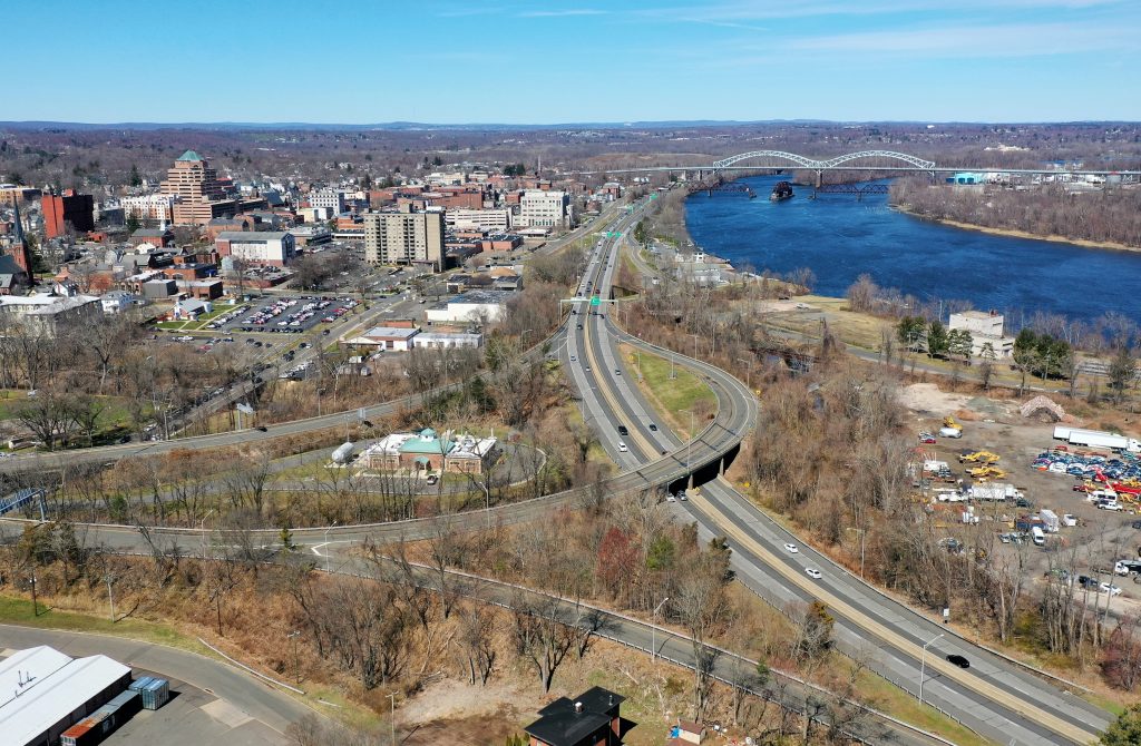 Route 17 On-Ramp to Route 9 Northbound in Middletown, CT – ConnDOT